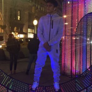 Meet your Posher, Brandon